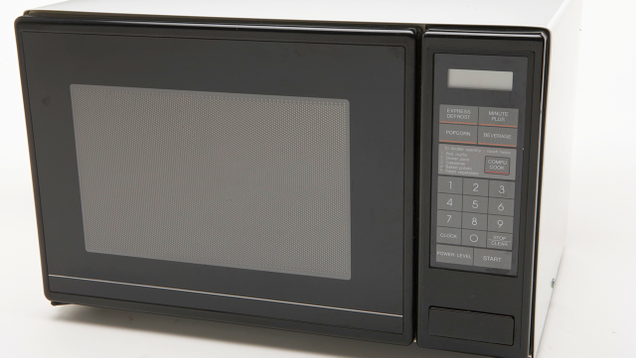 Illustration for article titled ‘Stranger Things’ Fans, Wean Yourself Off ’80s Nostalgia With Pictures Of These ’80s Microwaves